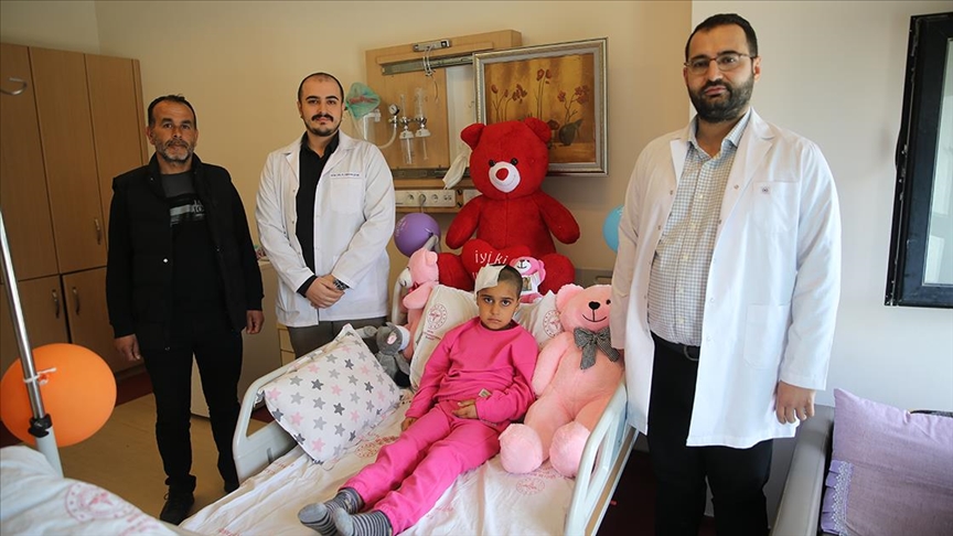 Mardin’de epilepsi hastası çocuk, beynindeki tümörden 5 saatlik operasyonla kurtuldu