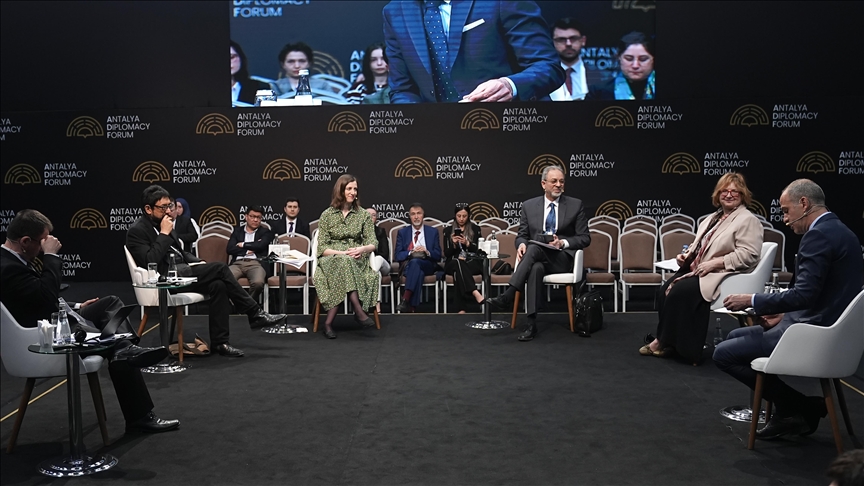 Antalya Diplomasi Forumu’nda 21. Yüzyılda Ayrımcılık ve Irkçılıkla Yüzleşmek paneli düzenlendi