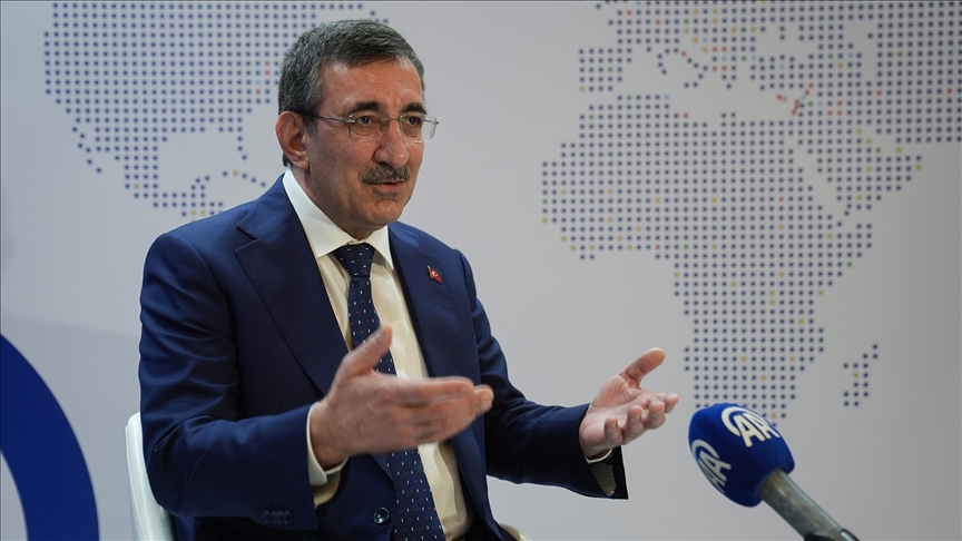 Cumhurbaşkanı Yardımcısı Yılmaz, dünyadaki ekonomik rekabeti AA’ya değerlendirdi
